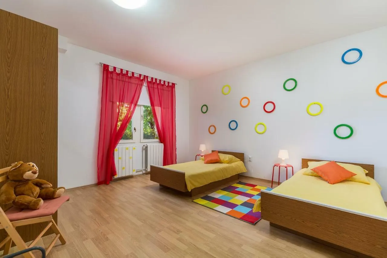 Apartment Aurel Pazin